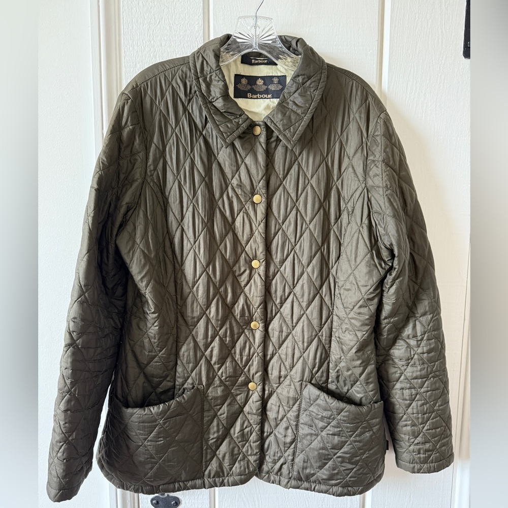 Quilted puffy Barbour jacket size 10
